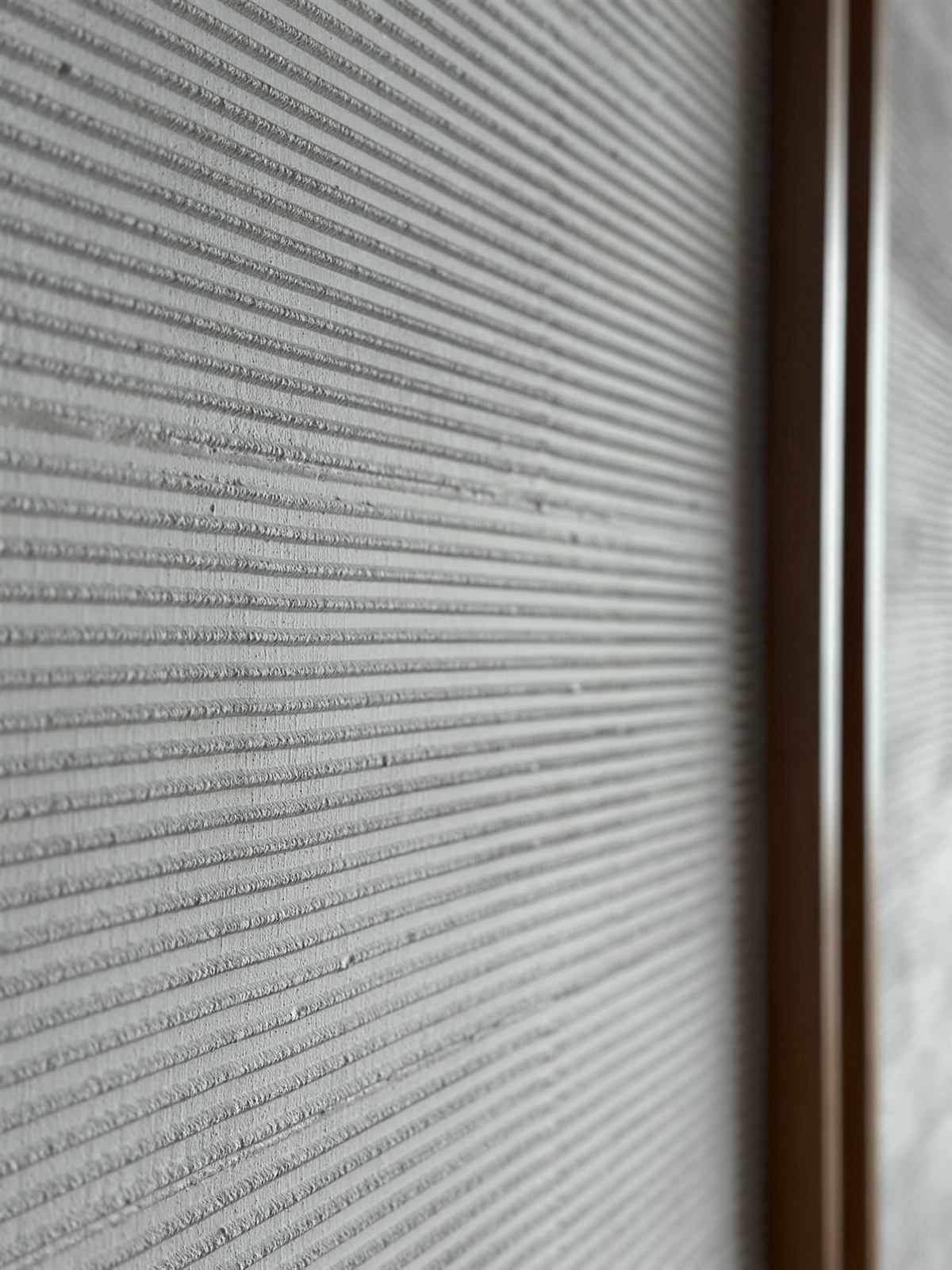 Close-up of the Horizontal linear finish